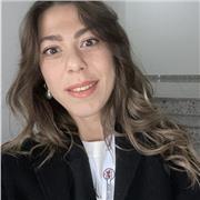 Impara lo spagnolo con una prof che l'ha vissuto per davvero! Ho studiato e vissuto in Spagna e ora insegno alle superiori.